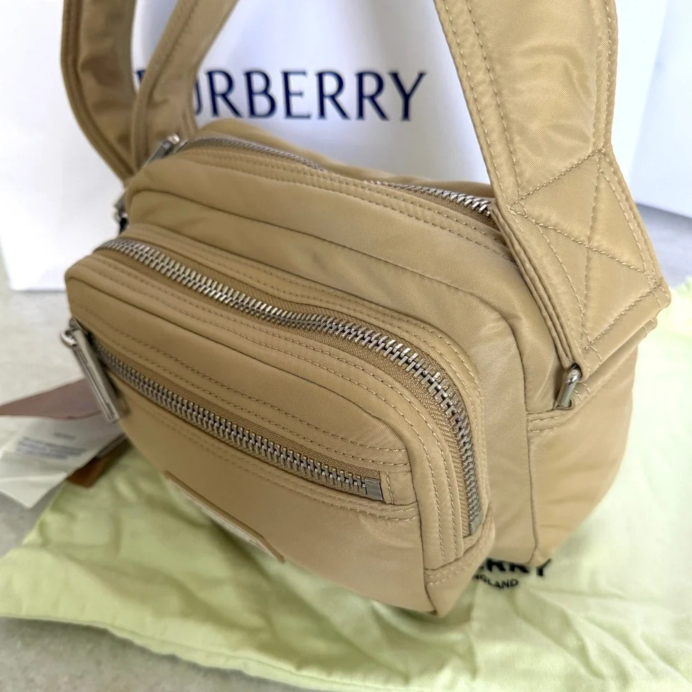 Burberry Warner Nylon Crossbody Bag‎ Gold Honey 81044931 Camera Bag New
